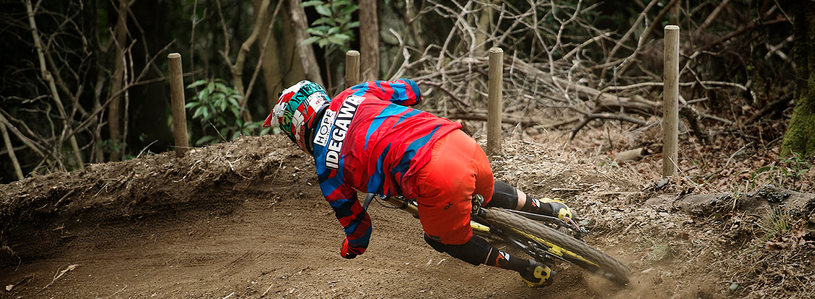 downhill mtb race